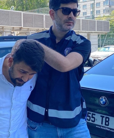 Kavga ettiği kişiyi otomobiliyle 2 kez üzerinden geçip öldüren sanığa 18 yıl hapis
