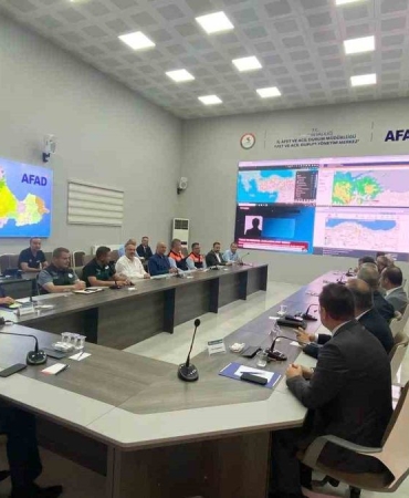 Samsun’da turuncu kodlu meteorolojik uyarı için tedbir toplantısı