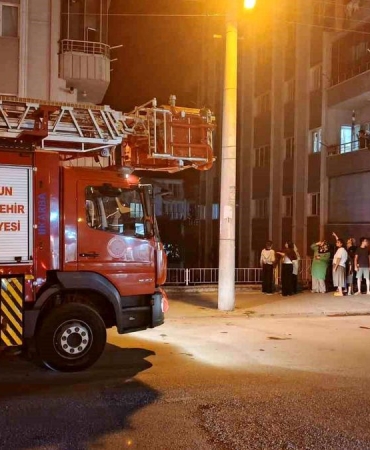 Telefonlara cevap vermeyen yaşlı adam ekipleri harekete geçirdi
