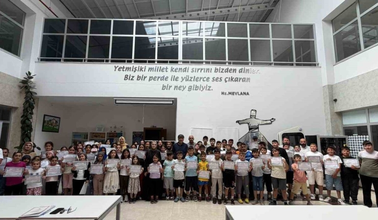 Çarşamba’da Kur’an-ı Kerim Kursu Kapanış Programı: 216 Genç Belgesini Aldı