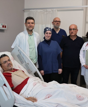Dünyada Bir İlk: ALS Hastasına Çift Kapak Değişimi