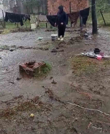 Fındık İşçilerinin Çadırlarını Sel Vurdu