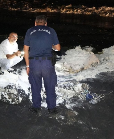 Samsun sahilinde şüpheli madde paniği: Ekipler alarma geçti