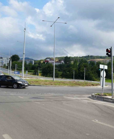 Şehir Hastanesi Kavşağına Trafik Işıkları Takıldı