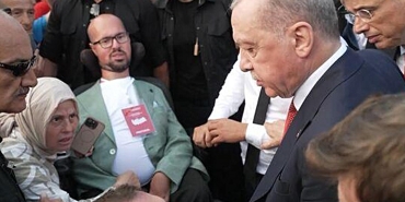 Cumhurbaşkanı Erdoğan konvoyu durdurup yanına gitti! 15 ay önceki konuşmalarını bile unutmadı