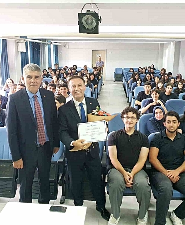 Samsun’da 30 akademisyen 30 farklı lisede ilk derse konuk oldu