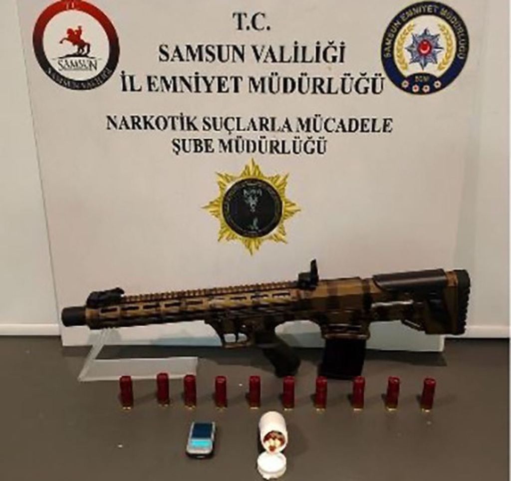Samsun’da uyuşturucu operasyonu: 5 gözaltı