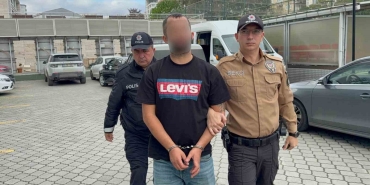 Evinde ölü bulunan gencin arkadaşı gözaltına alındı