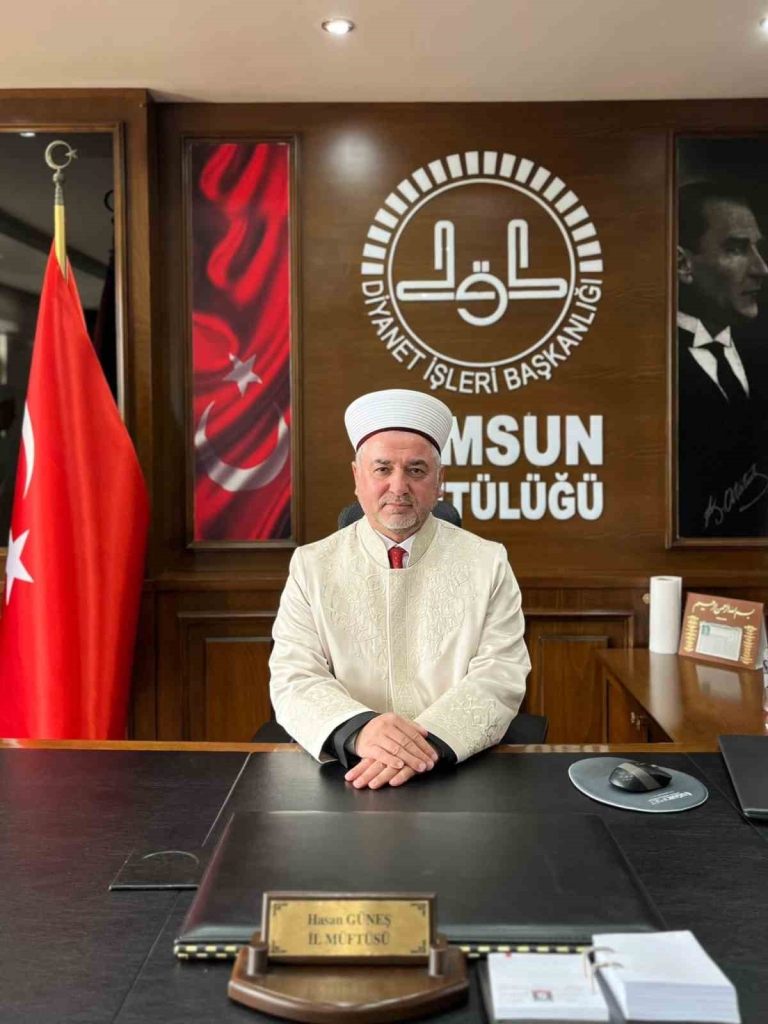 Hasan Güneş, Samsun İl Müftülüğü görevini törenle Seyfullah Çakır