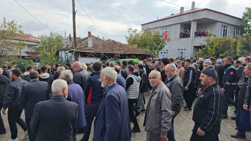İş kazasında ölen 26 yaşındaki Emirkan Seven, Samsun Vezirköprü
