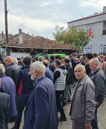 İş kazasında ölen 26 yaşındaki Emirkan Seven, Samsun Vezirköprü