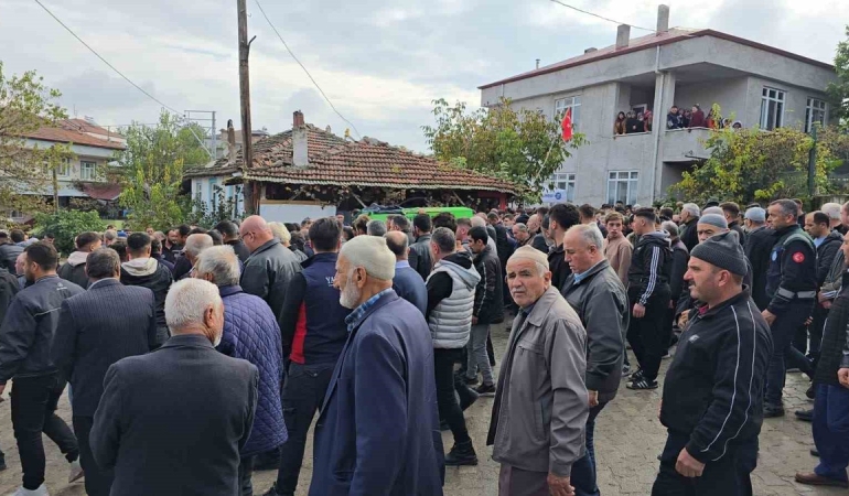 İş kazasında ölen 26 yaşındaki Emirkan Seven, Samsun Vezirköprü