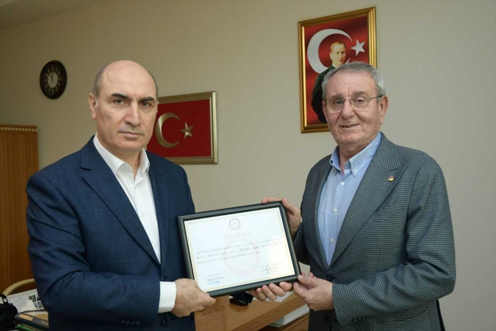 Murzioğlu, Samsun TSO başkanlığına yeniden seçildi, mazbatasını Altun