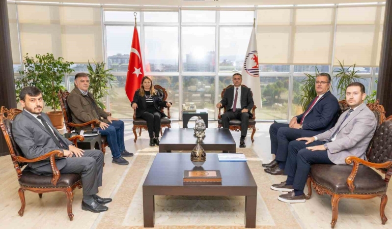 OMÜ Rektörü Aydın, Bafra Kaymakamı Altınpınar ile iş birliğini görüştü