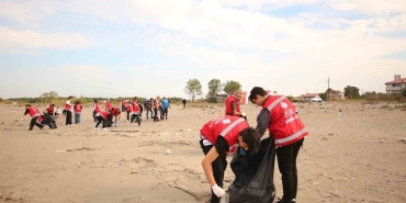 Samsun Vakıflar Bölge Müdürlüğü nehir temizliyor, piknik alanı düzenliyor