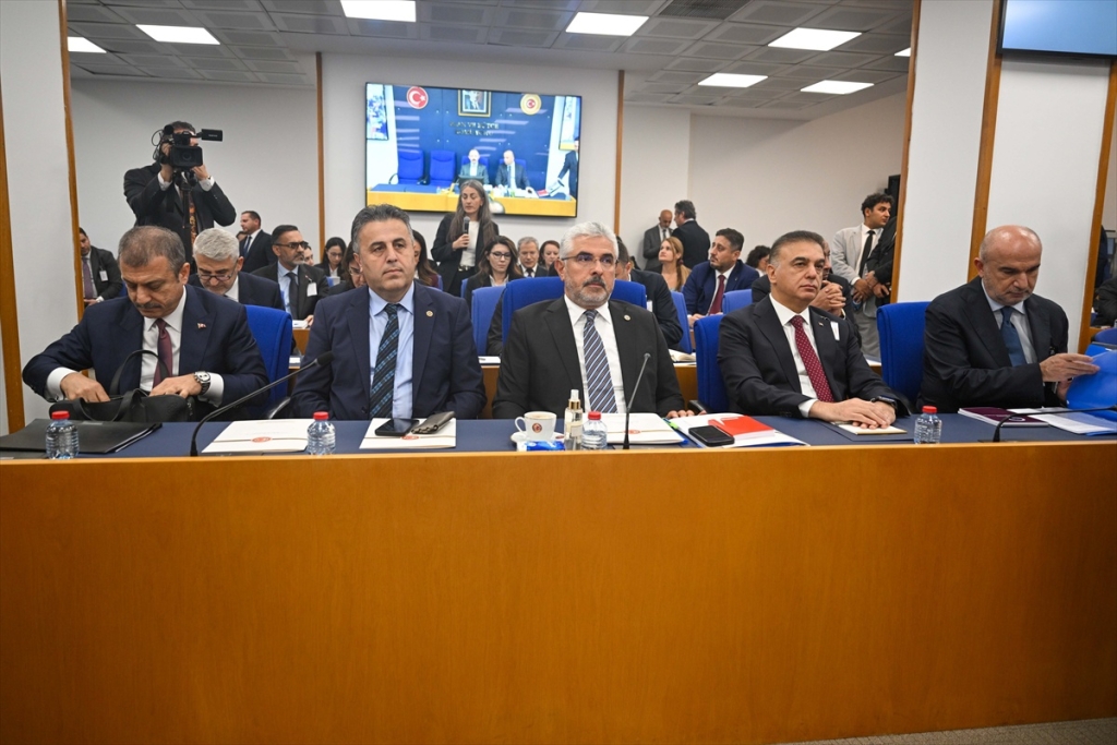 Tasfiyedeki 131 fonun yatırımcısına 1 milyon liraya kadar ara ödeme! Kanun teklifi Plan ve Bütçe Komisyonu