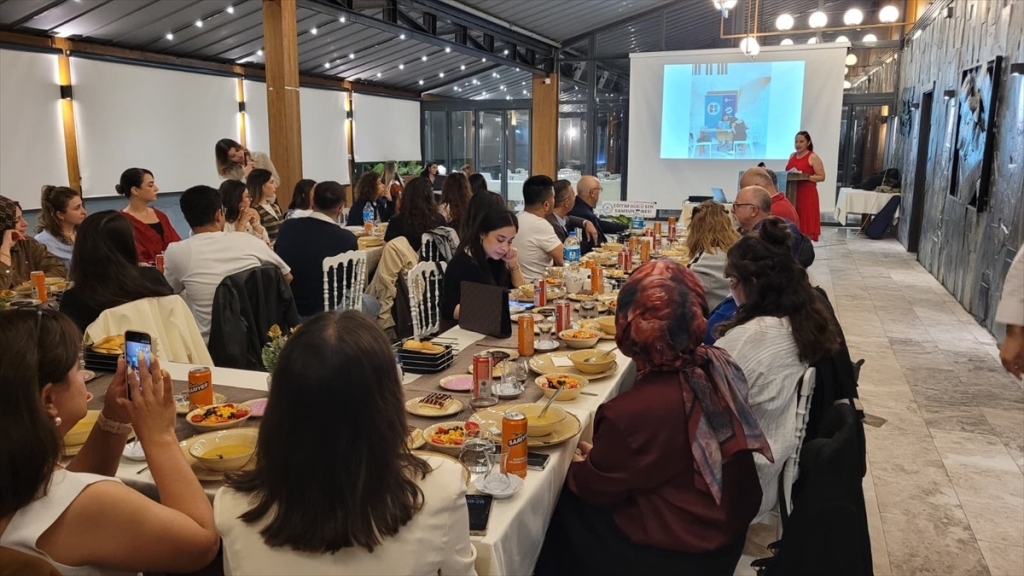 Ulusal Psikolojik Danışmanlar Günü Samsun'da düzenlenen programla kutlandı